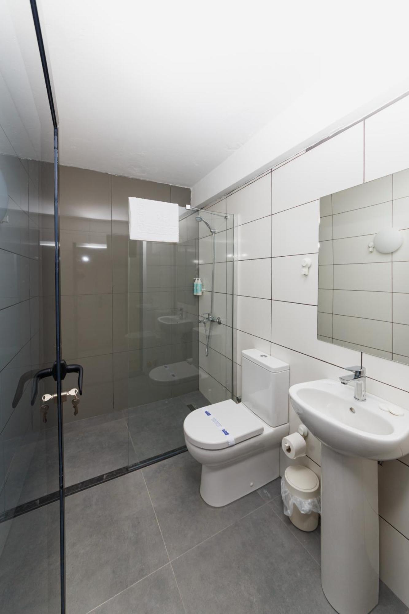 Azure Bay Hotel Agia Varvara Exterior photo